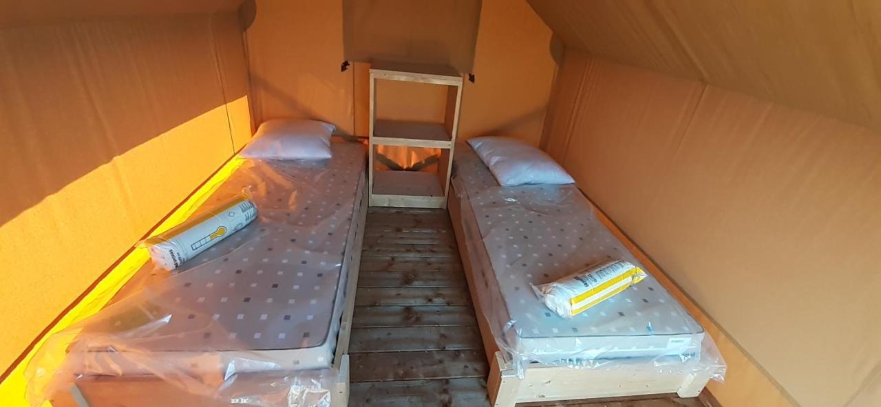 Tente Cabane Du Camping Hautoreille 巴涅斯 外观 照片